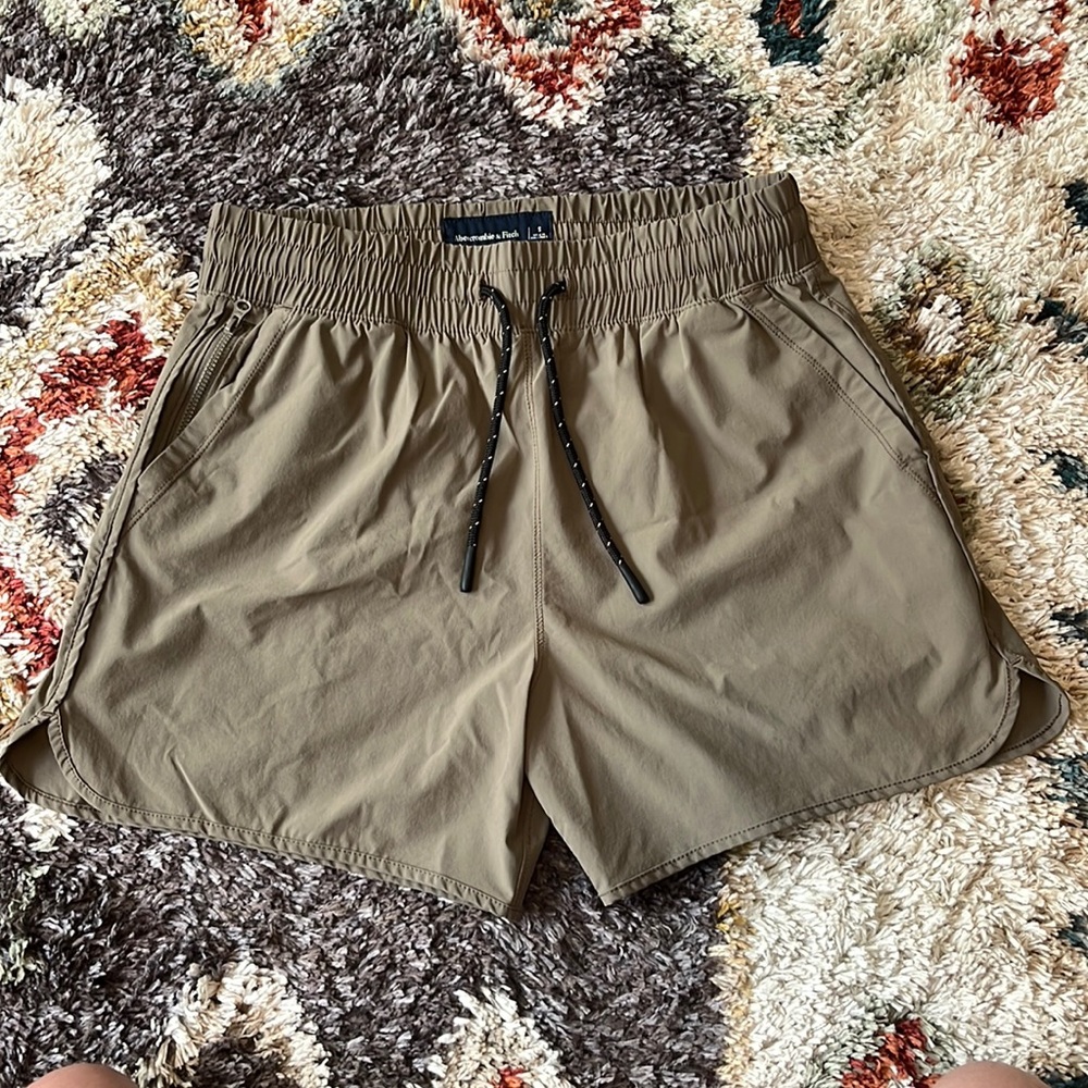 A&F Saturday Short NWOT